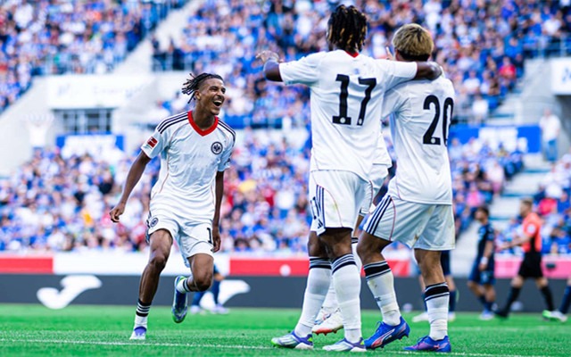 两队过往交, 攻防表现非, AA