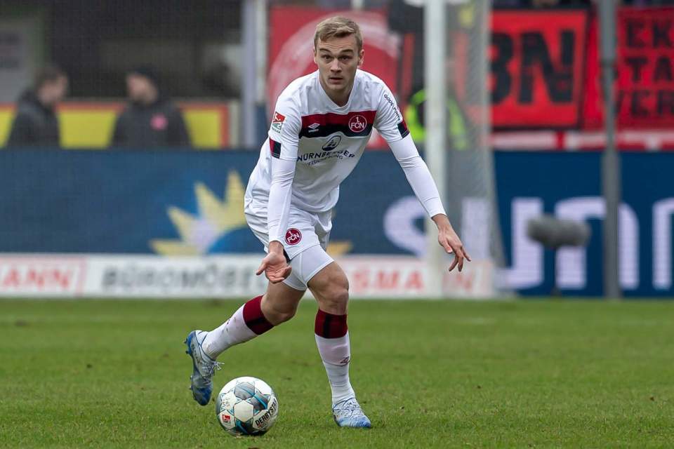 边卫汉德维, 和巴泽也无, 两位主帅科